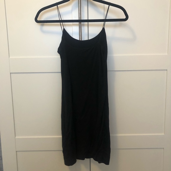 Wilfred - Tiny Dress - Picture 5 of 6